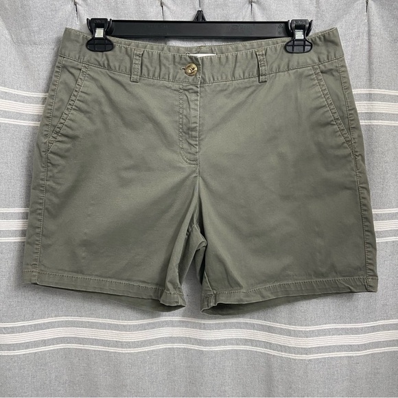 SUGAR MAGNOLIA / Green Chino Shorts Size 12P - Picture 1 of 8